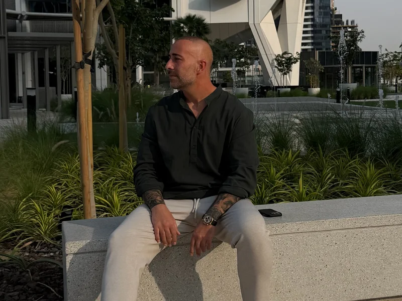 Riccardo Lucietti in analisi riflessiva, metodo di verifica immobile Dubai